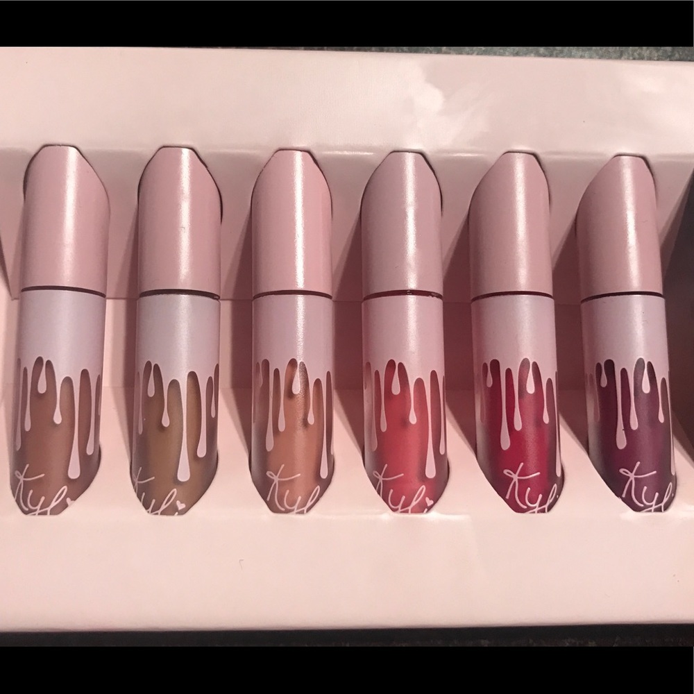 Kylie Birthday Collection Velvet Minis
